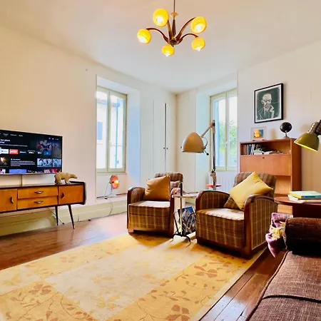 Vintage Saint-Fort-sur-Gironde